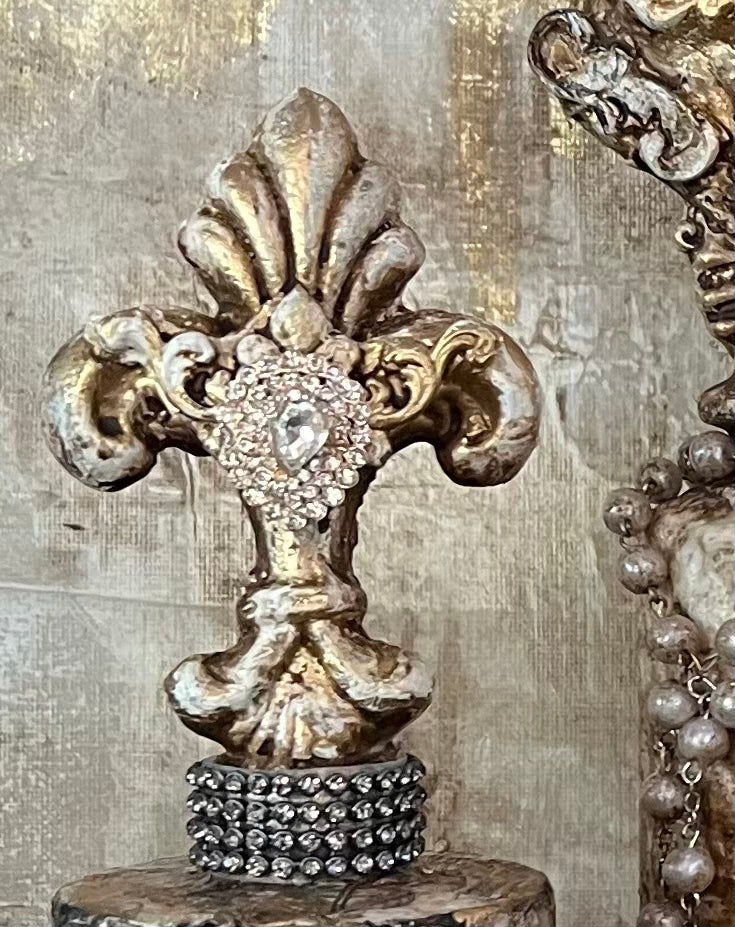 Golden Heirloom-Inspired Decorative Bottles