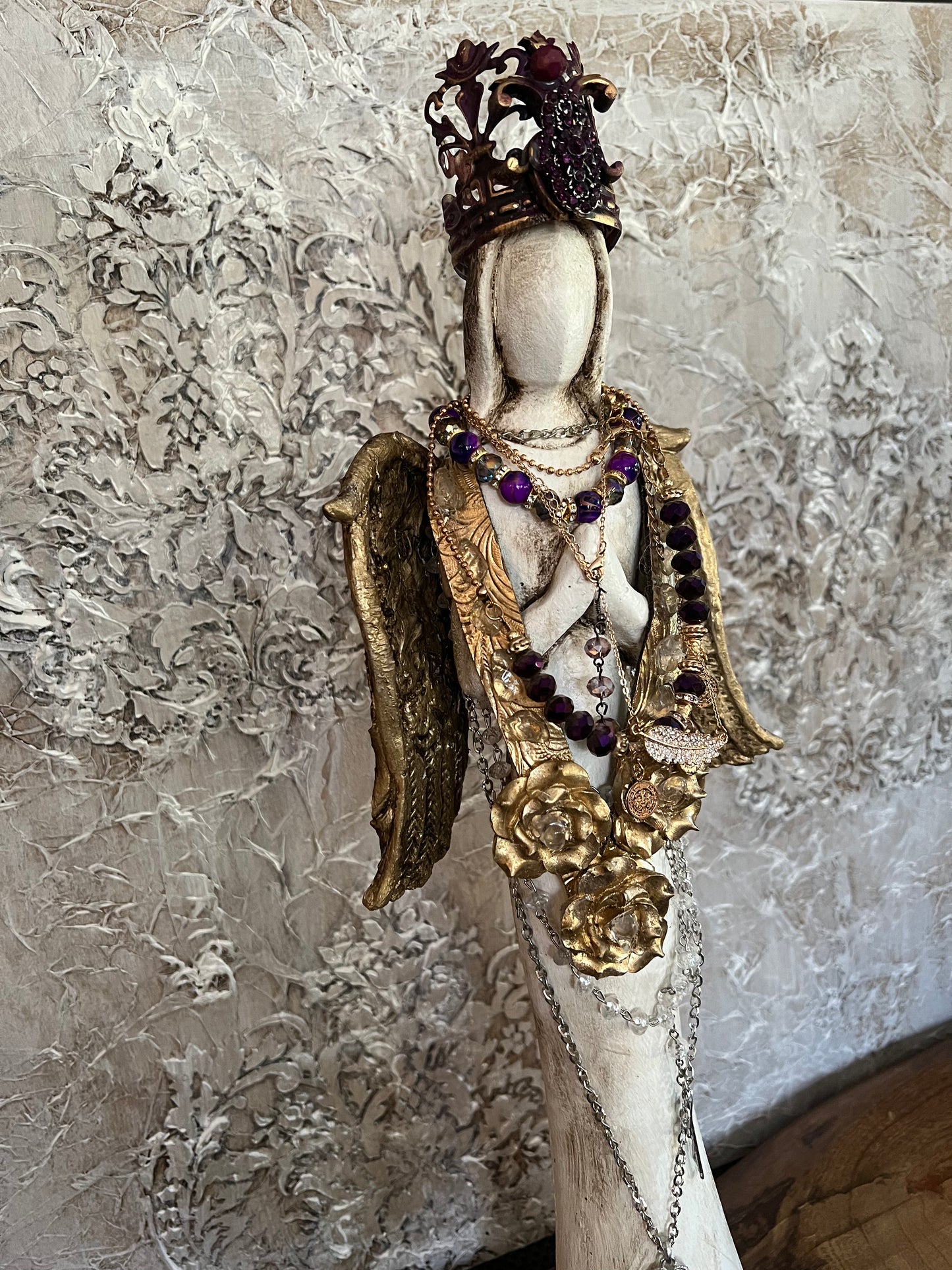 Regal Amethyst Gracekeeper Angel