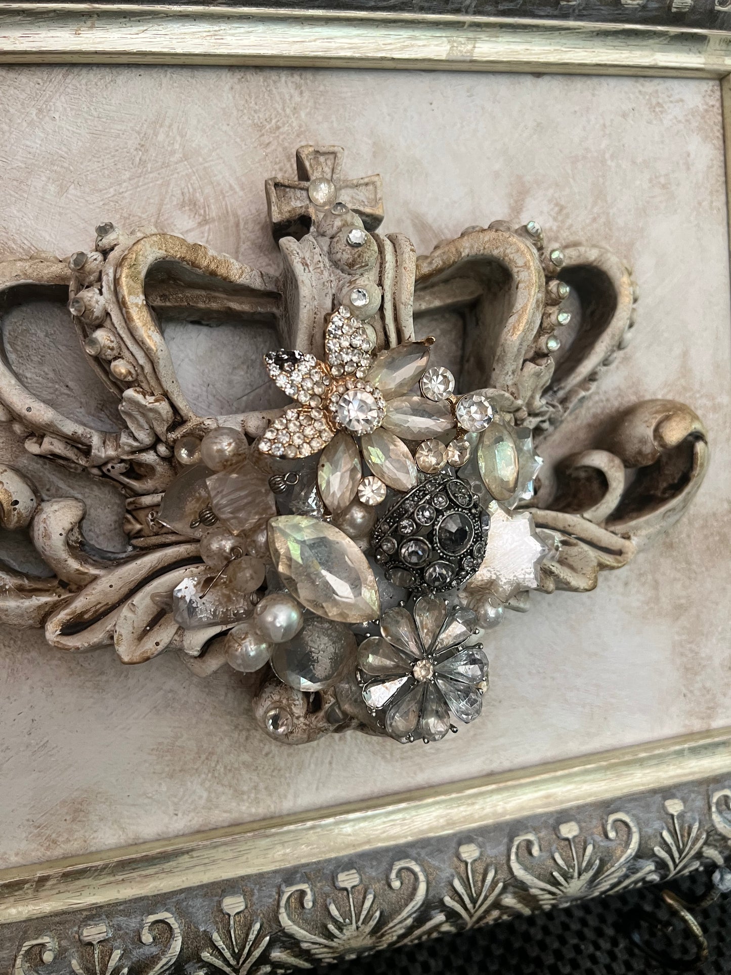 Crowned in Grace – Framed Jewel-Encrusted Crown Art
