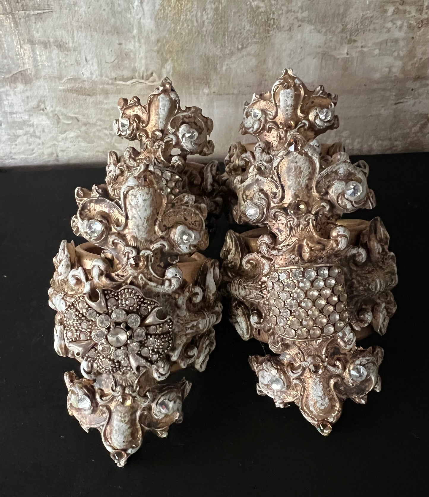 Antique Gold & Pearl Napkin Ring Set