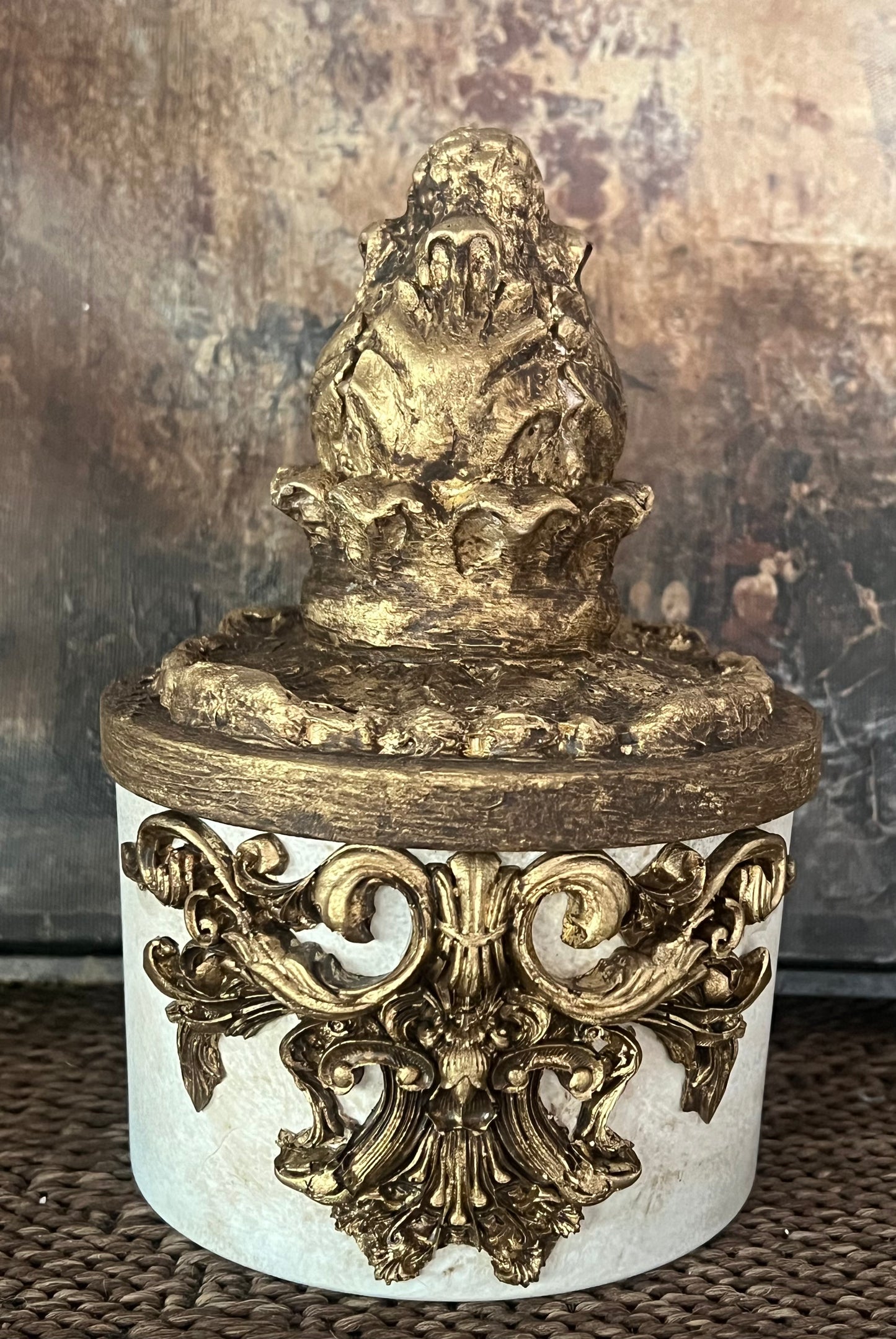 Ornate Finial Vanilla Spice Candle
