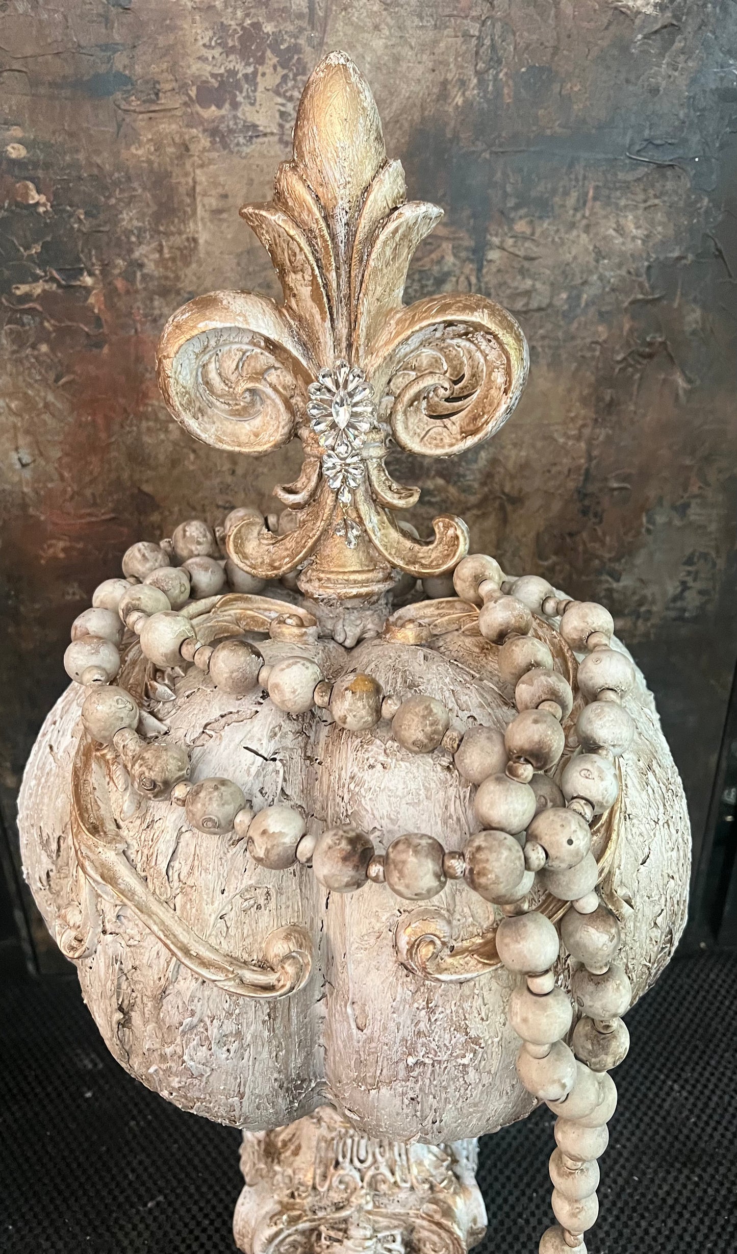 Crowned Harvest Pumpkin