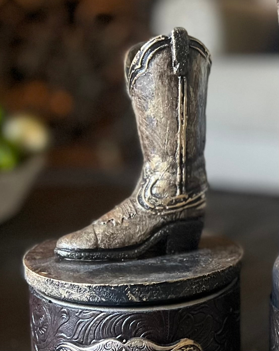 Saddle Ridge Western Vessels