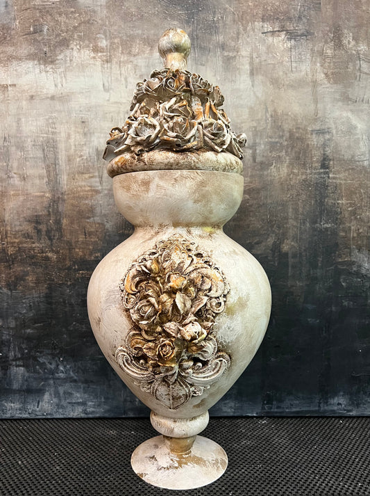 Gilded Romance Vessel - Rose of Reverie