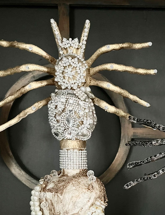 Crowned Arachnid