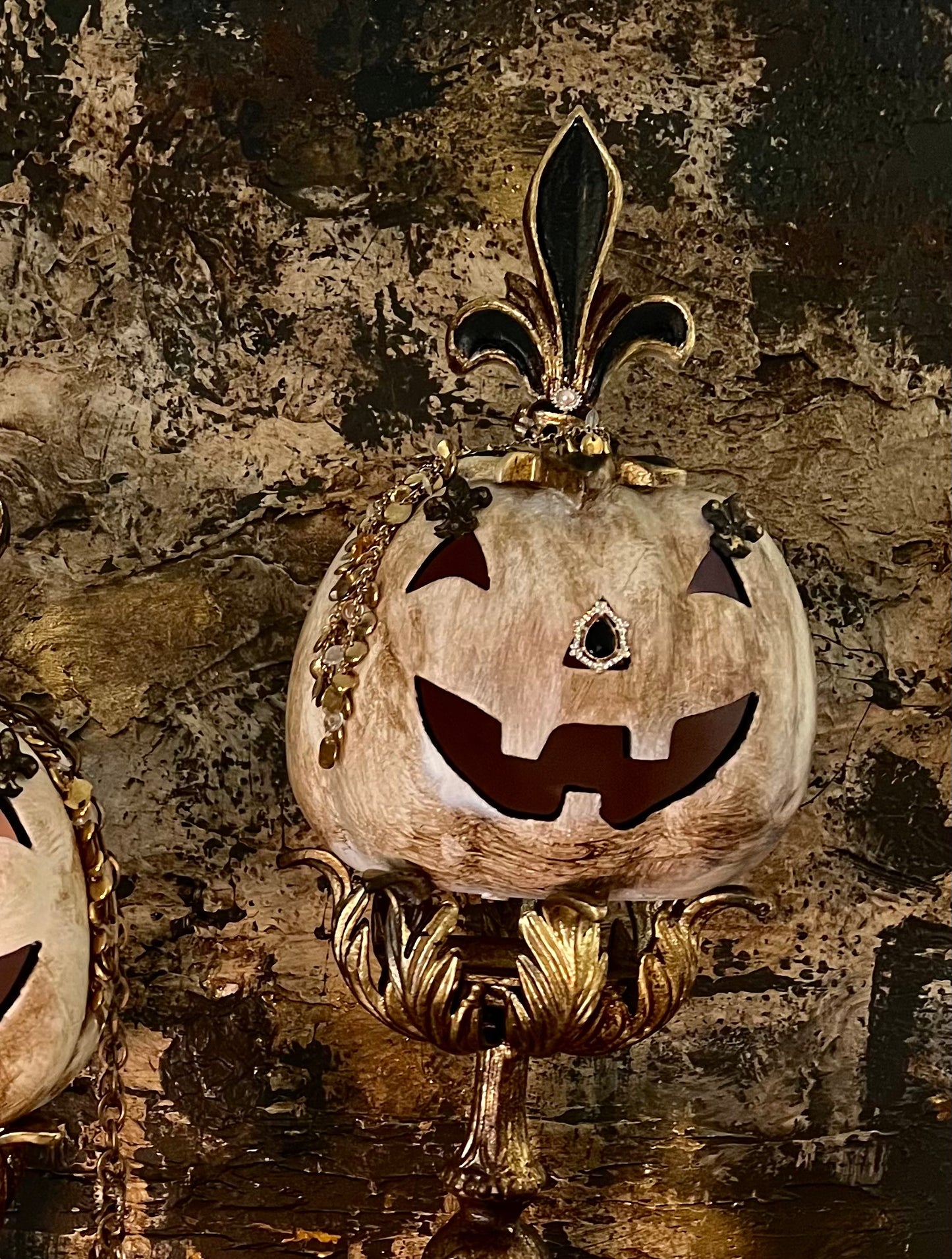 Regal Pumpkin on Vintage Stands