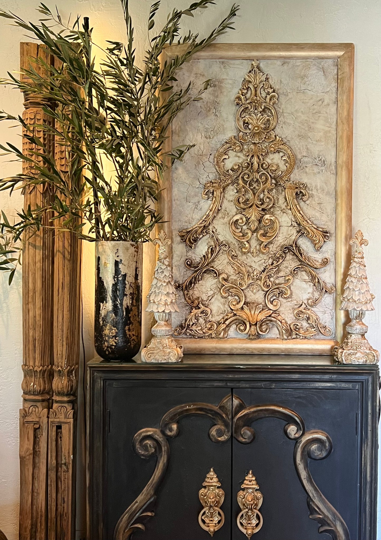 Aurelian Christmas Tree Panel