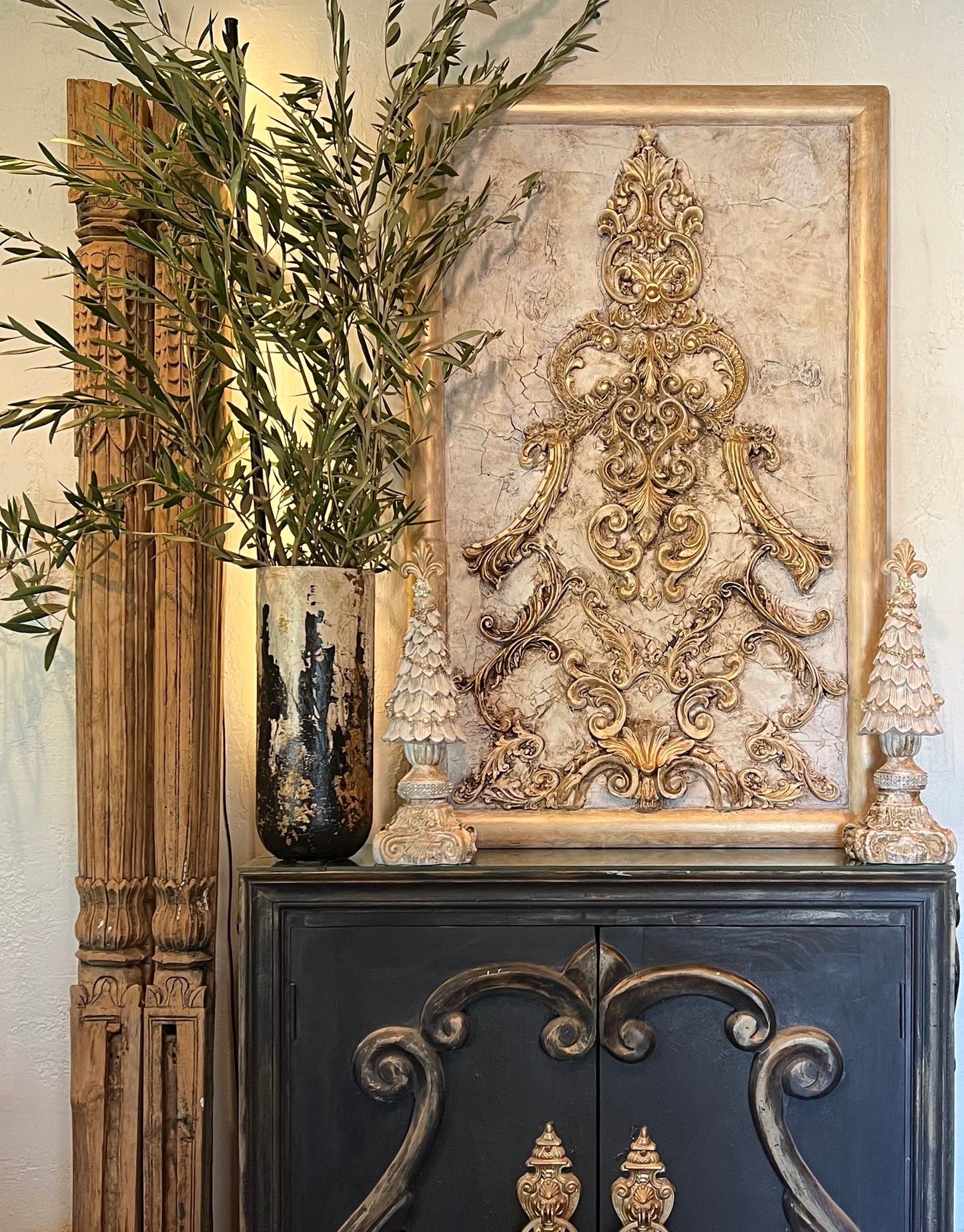 Aurelian Christmas Tree Panel