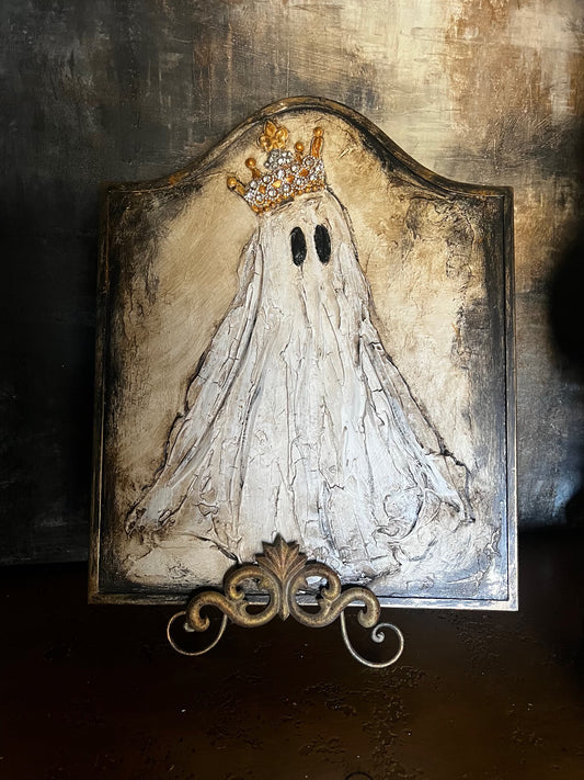 The Regal Crown Ghost Portrait