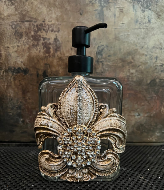Regal Fleur Dispenser