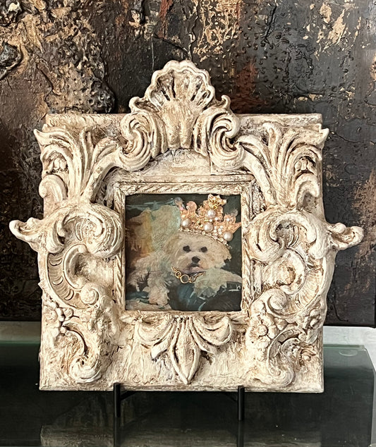 Crowned Companion Portrait Heirloom Frame