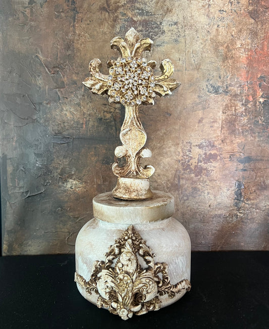 Cross-Topped Apple Spice Candle